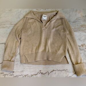Abercrombie & Fitch Women's V-Neck Cream Sweater